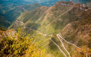 descubra a serra catarinense de motorhome.