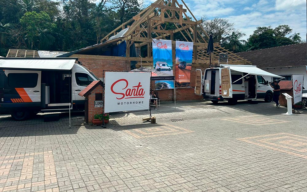 Imagens com diversos tipos de motorhome que pode ser escolhido de acordo com o estilo da viagem.